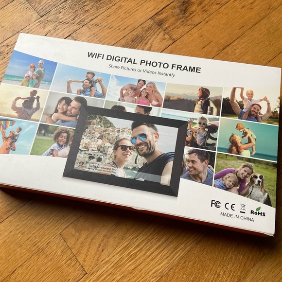 Frameo WI-FI DIGITAL 8” PHOTO FRAME with touch screen features - Picture 4 of 7